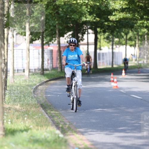 10.08.2025 - GEWOBA Citytriathlon Bremen Yannick Fuchs http://msf.ph/oto/8543031 10.08.2025 10:43:24 Radfahren 27, 51, 53, 361, 415, 422 meine-sportfotos.de