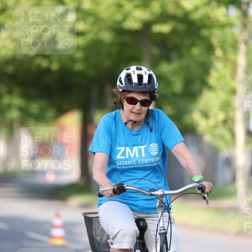 10.08.2025 - GEWOBA Citytriathlon Bremen Yannick Fuchs http://msf.ph/oto/8543053 10.08.2025 10:43:26 Radfahren 27, 51, 53, 361, 415, 422 meine-sportfotos.de