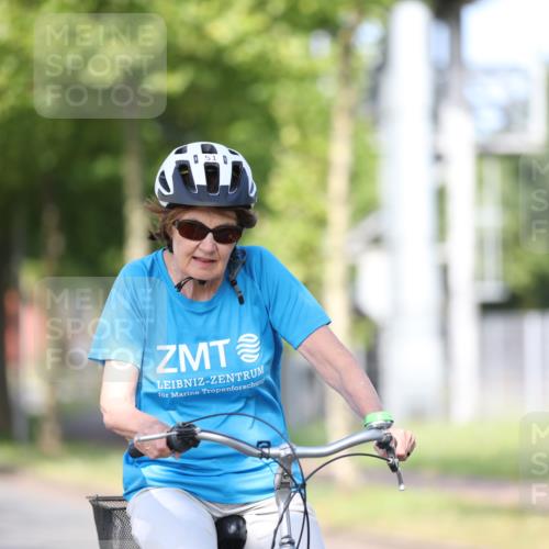 10.08.2025 - GEWOBA Citytriathlon Bremen Yannick Fuchs http://msf.ph/oto/8543057 10.08.2025 10:43:26 Radfahren 27, 51, 53, 361, 415, 422 meine-sportfotos.de