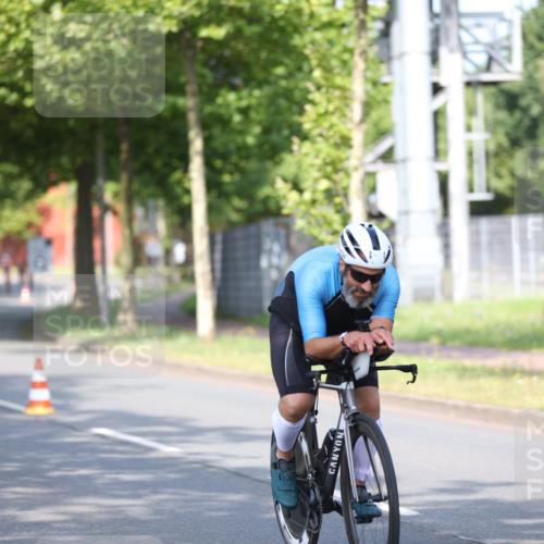 10.08.2025 - GEWOBA Citytriathlon Bremen Yannick Fuchs http://msf.ph/oto/8543086 10.08.2025 10:43:31 Radfahren 27, 53, 217, 361, 422 meine-sportfotos.de