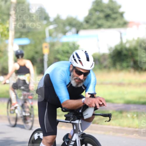 10.08.2025 - GEWOBA Citytriathlon Bremen Yannick Fuchs http://msf.ph/oto/8543095 10.08.2025 10:43:32 Radfahren 53, 217, 361, 422, 487 meine-sportfotos.de