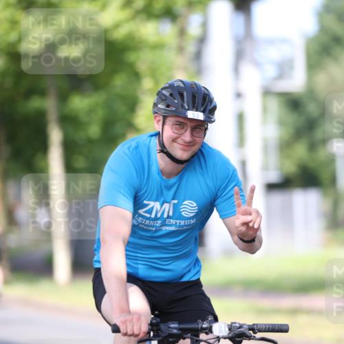 10.08.2025 - GEWOBA Citytriathlon Bremen Yannick Fuchs http://msf.ph/oto/8543113 10.08.2025 10:43:38 Radfahren 53, 217, 361, 422, 487, 507 meine-sportfotos.de