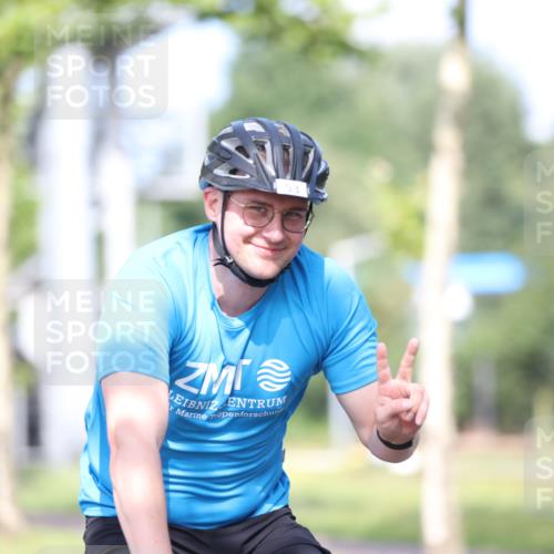 10.08.2025 - GEWOBA Citytriathlon Bremen Yannick Fuchs http://msf.ph/oto/8543116 10.08.2025 10:43:38 Radfahren 53, 217, 361, 422, 487, 507 meine-sportfotos.de