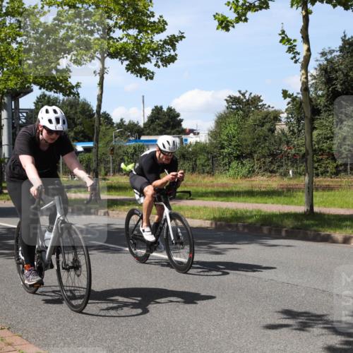 10.08.2025 - GEWOBA Citytriathlon Bremen Yannick Fuchs http://msf.ph/oto/8543125 10.08.2025 14:34:15 Radfahren 45, 76, 143, 151, 214, 316, 364, 388, 424, 443, 451, 507, 515, 530 meine-sportfotos.de