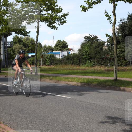 10.08.2025 - GEWOBA Citytriathlon Bremen Yannick Fuchs http://msf.ph/oto/8543176 10.08.2025 14:34:32 Radfahren 45, 76, 79, 88, 143, 144, 146, 300, 304, 316, 375, 392, 465, 524 meine-sportfotos.de