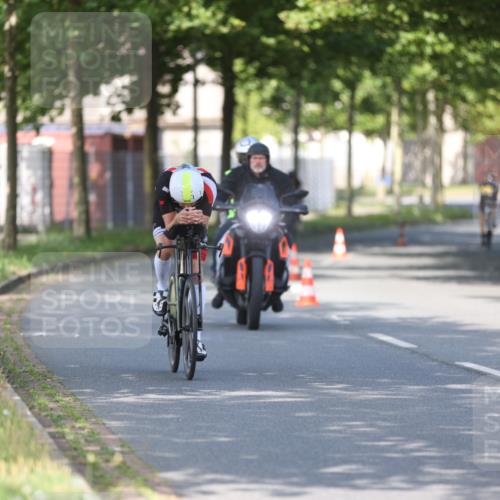 10.08.2025 - GEWOBA Citytriathlon Bremen Yannick Fuchs http://msf.ph/oto/8543194 10.08.2025 10:43:49 Radfahren 53, 179, 217, 425, 487, 507 meine-sportfotos.de