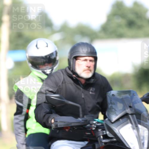 10.08.2025 - GEWOBA Citytriathlon Bremen Yannick Fuchs http://msf.ph/oto/8543223 10.08.2025 10:43:52 Radfahren 179, 217, 425, 487, 507 meine-sportfotos.de