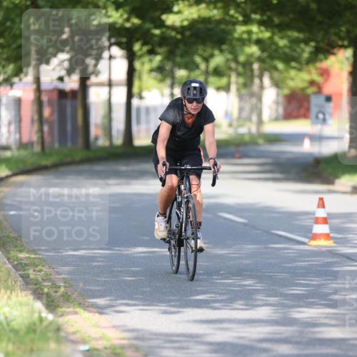 10.08.2025 - GEWOBA Citytriathlon Bremen Yannick Fuchs http://msf.ph/oto/8543228 10.08.2025 10:43:57 Radfahren 179, 425, 487, 507 meine-sportfotos.de