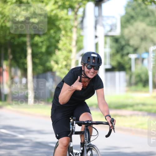 10.08.2025 - GEWOBA Citytriathlon Bremen Yannick Fuchs http://msf.ph/oto/8543243 10.08.2025 10:43:59 Radfahren 179, 425 meine-sportfotos.de