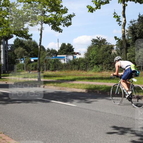 10.08.2025 - GEWOBA Citytriathlon Bremen Yannick Fuchs http://msf.ph/oto/8543254 10.08.2025 14:35:17 Radfahren 38, 43, 68, 98, 127, 133, 264, 340, 398, 414 meine-sportfotos.de