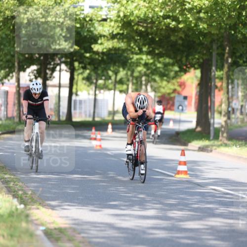 10.08.2025 - GEWOBA Citytriathlon Bremen Yannick Fuchs http://msf.ph/oto/8543273 10.08.2025 10:44:31 Radfahren 235, 351, 465, 511 meine-sportfotos.de