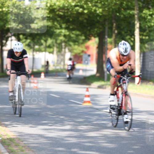 10.08.2025 - GEWOBA Citytriathlon Bremen Yannick Fuchs http://msf.ph/oto/8543278 10.08.2025 10:44:32 Radfahren 235, 351, 465, 511 meine-sportfotos.de