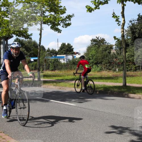 10.08.2025 - GEWOBA Citytriathlon Bremen Yannick Fuchs http://msf.ph/oto/8543305 10.08.2025 14:35:41 Radfahren 64, 108, 129, 173, 233, 319, 339, 395, 421 meine-sportfotos.de