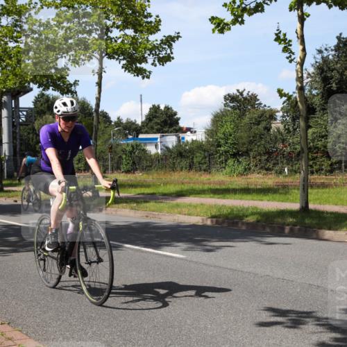 10.08.2025 - GEWOBA Citytriathlon Bremen Yannick Fuchs http://msf.ph/oto/8543311 10.08.2025 14:35:44 Radfahren 64, 108, 129, 173, 233, 319, 339, 395, 421 meine-sportfotos.de