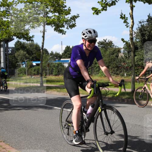 10.08.2025 - GEWOBA Citytriathlon Bremen Yannick Fuchs http://msf.ph/oto/8543312 10.08.2025 14:35:44 Radfahren 64, 108, 129, 173, 233, 319, 339, 395, 421 meine-sportfotos.de