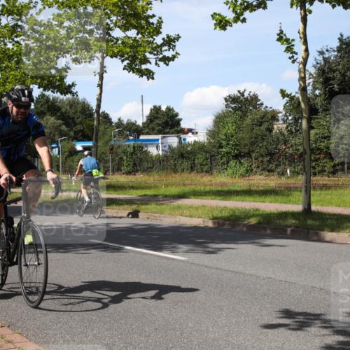 10.08.2025 - GEWOBA Citytriathlon Bremen Yannick Fuchs http://msf.ph/oto/8543333 10.08.2025 14:35:49 Radfahren 32, 64, 129, 173, 339, 395, 421 meine-sportfotos.de