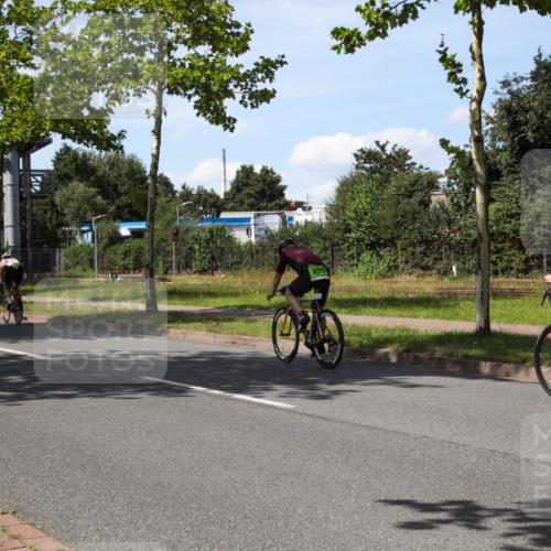 10.08.2025 - GEWOBA Citytriathlon Bremen Yannick Fuchs http://msf.ph/oto/8543353 10.08.2025 14:36:02 Radfahren 32, 129, 261, 395, 437, 452 meine-sportfotos.de