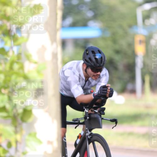 10.08.2025 - GEWOBA Citytriathlon Bremen Yannick Fuchs http://msf.ph/oto/8543357 10.08.2025 10:47:37 Radfahren 205 meine-sportfotos.de