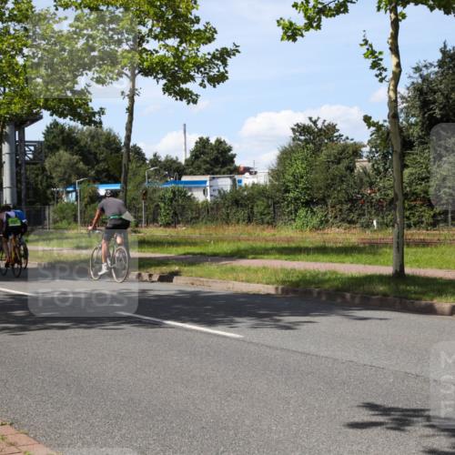 10.08.2025 - GEWOBA Citytriathlon Bremen Yannick Fuchs http://msf.ph/oto/8543377 10.08.2025 14:36:14 Radfahren 20, 32, 91, 261, 380, 437, 452 meine-sportfotos.de