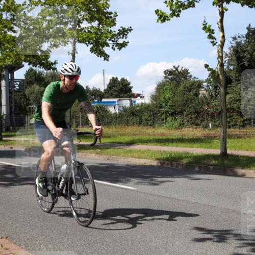 10.08.2025 - GEWOBA Citytriathlon Bremen Yannick Fuchs http://msf.ph/oto/8543390 10.08.2025 14:36:26 Radfahren 20, 91, 255, 285, 380, 391 meine-sportfotos.de