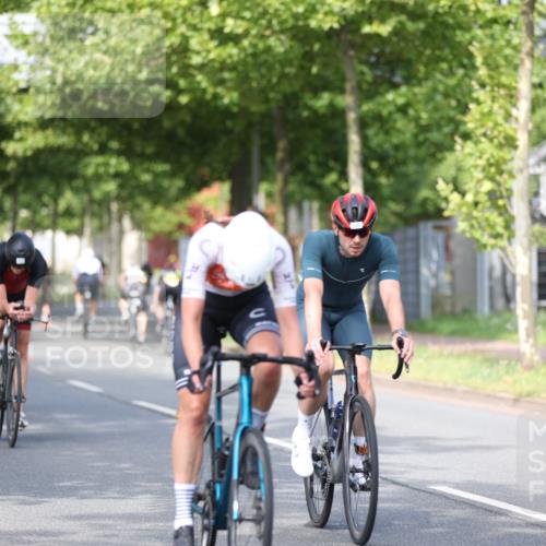 10.08.2025 - GEWOBA Citytriathlon Bremen Yannick Fuchs http://msf.ph/oto/8543412 10.08.2025 10:49:13 Radfahren 81, 105, 151, 213, 245, 387, 407, 420, 430 meine-sportfotos.de