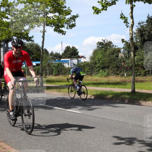 10.08.2025 - GEWOBA Citytriathlon Bremen Yannick Fuchs http://msf.ph/oto/8543430 10.08.2025 14:36:46 Radfahren 24, 41, 46, 123, 136, 227, 239, 263, 285, 314, 391, 521 meine-sportfotos.de