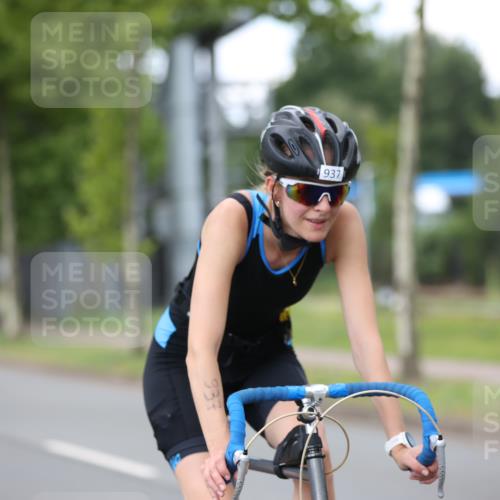10.08.2025 - GEWOBA Citytriathlon Bremen Yannick Fuchs http://msf.ph/oto/8543441 10.08.2025 12:50:55 Radfahren 681, 776, 894, 937, 1016 meine-sportfotos.de