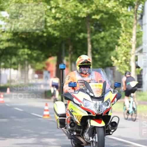 10.08.2025 - GEWOBA Citytriathlon Bremen Yannick Fuchs http://msf.ph/oto/8543467 10.08.2025 10:49:25 Radfahren 81, 105, 151, 245, 387, 405, 407, 420, 430 meine-sportfotos.de