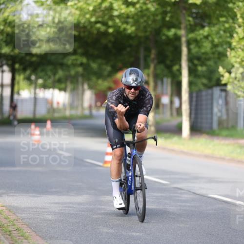 10.08.2025 - GEWOBA Citytriathlon Bremen Yannick Fuchs http://msf.ph/oto/8543521 10.08.2025 10:49:58 Radfahren 147, 408, 432, 441 meine-sportfotos.de
