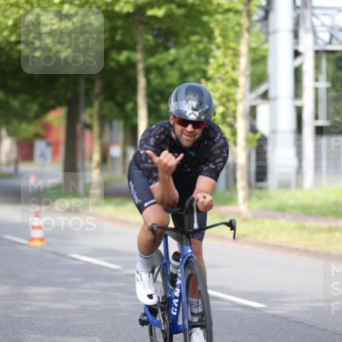 10.08.2025 - GEWOBA Citytriathlon Bremen Yannick Fuchs http://msf.ph/oto/8543526 10.08.2025 10:49:58 Radfahren 147, 408, 432, 441 meine-sportfotos.de