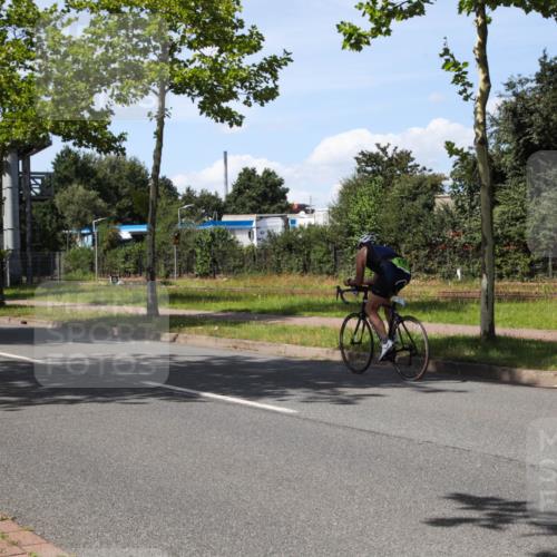10.08.2025 - GEWOBA Citytriathlon Bremen Yannick Fuchs http://msf.ph/oto/8543532 10.08.2025 14:37:29 Radfahren 58, 116, 197, 201, 254, 287, 290, 512 meine-sportfotos.de