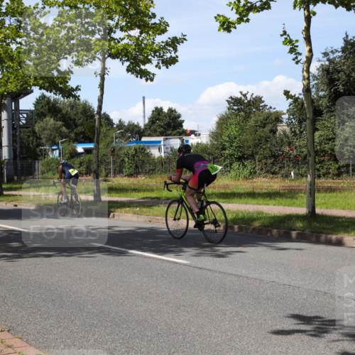 10.08.2025 - GEWOBA Citytriathlon Bremen Yannick Fuchs http://msf.ph/oto/8543537 10.08.2025 14:37:30 Radfahren 58, 63, 116, 197, 201, 254, 287, 290, 512 meine-sportfotos.de