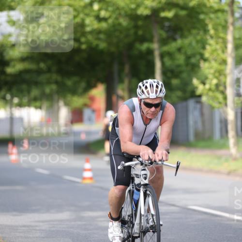 10.08.2025 - GEWOBA Citytriathlon Bremen Yannick Fuchs http://msf.ph/oto/8543556 10.08.2025 10:50:02 Radfahren 147, 406, 408, 432, 441 meine-sportfotos.de