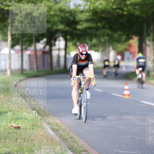 10.08.2025 - GEWOBA Citytriathlon Bremen Yannick Fuchs http://msf.ph/oto/8543575 10.08.2025 10:50:05 Radfahren 147, 406, 408, 426, 432, 441 meine-sportfotos.de