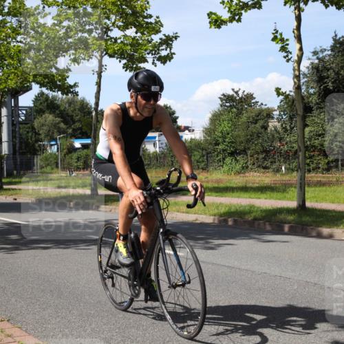 10.08.2025 - GEWOBA Citytriathlon Bremen Yannick Fuchs http://msf.ph/oto/8543576 10.08.2025 14:37:36 Radfahren 4, 58, 63, 116, 170, 197, 254, 287, 290 meine-sportfotos.de