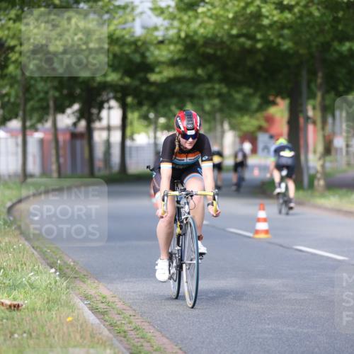 10.08.2025 - GEWOBA Citytriathlon Bremen Yannick Fuchs http://msf.ph/oto/8543579 10.08.2025 10:50:05 Radfahren 147, 406, 408, 426, 432, 441 meine-sportfotos.de