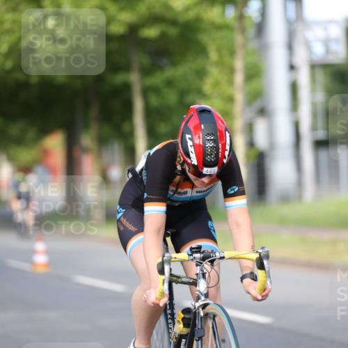 10.08.2025 - GEWOBA Citytriathlon Bremen Yannick Fuchs http://msf.ph/oto/8543584 10.08.2025 10:50:06 Radfahren 147, 406, 408, 426, 432, 441 meine-sportfotos.de