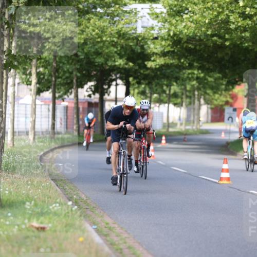 10.08.2025 - GEWOBA Citytriathlon Bremen Yannick Fuchs http://msf.ph/oto/8543628 10.08.2025 10:50:21 Radfahren 97, 161, 389, 406, 409, 426, 428 meine-sportfotos.de