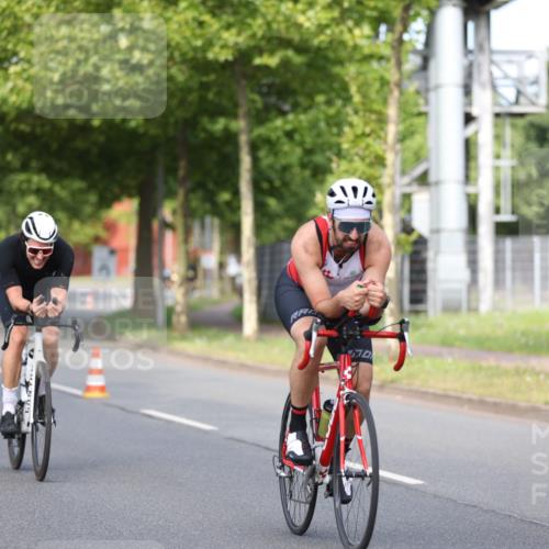 10.08.2025 - GEWOBA Citytriathlon Bremen Yannick Fuchs http://msf.ph/oto/8543647 10.08.2025 10:50:23 Radfahren 97, 161, 389, 406, 409, 426, 428 meine-sportfotos.de