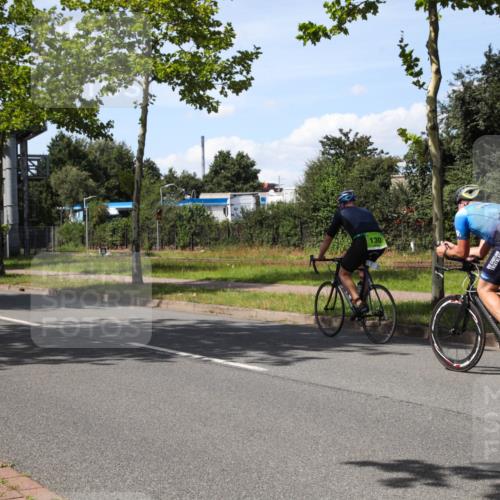 10.08.2025 - GEWOBA Citytriathlon Bremen Yannick Fuchs http://msf.ph/oto/8543667 10.08.2025 14:38:18 Radfahren 30, 54, 81, 147, 152, 162, 295 meine-sportfotos.de