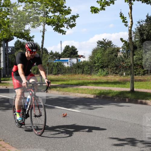10.08.2025 - GEWOBA Citytriathlon Bremen Yannick Fuchs http://msf.ph/oto/8543728 10.08.2025 14:38:44 Radfahren 50, 51, 195, 216, 238, 312, 354 meine-sportfotos.de