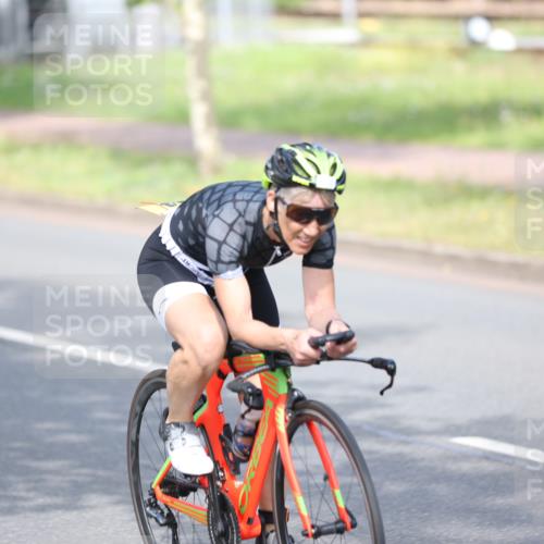 10.08.2025 - GEWOBA Citytriathlon Bremen Yannick Fuchs http://msf.ph/oto/8543763 10.08.2025 10:52:38 Radfahren 21, 43, 354, 355, 491, 504 meine-sportfotos.de