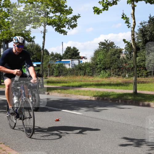 10.08.2025 - GEWOBA Citytriathlon Bremen Yannick Fuchs http://msf.ph/oto/8543778 10.08.2025 14:39:17 Radfahren 18, 94, 130, 174, 281, 283, 427 meine-sportfotos.de