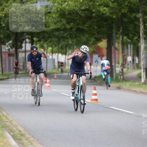 10.08.2025 - GEWOBA Citytriathlon Bremen Yannick Fuchs http://msf.ph/oto/8543798 10.08.2025 12:52:13 Radfahren 603, 708, 738, 858, 891, 905, 973, 977, 1017, 1037 meine-sportfotos.de