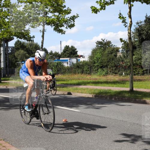 10.08.2025 - GEWOBA Citytriathlon Bremen Yannick Fuchs http://msf.ph/oto/8543815 10.08.2025 14:39:37 Radfahren 80, 84, 90, 94, 101, 124, 126, 215, 281, 334 meine-sportfotos.de