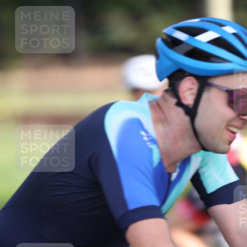 10.08.2025 - GEWOBA Citytriathlon Bremen Yannick Fuchs http://msf.ph/oto/8543819 10.08.2025 10:52:56 Radfahren 21, 358, 400, 413 meine-sportfotos.de