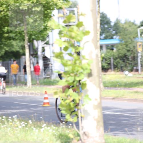 10.08.2025 - GEWOBA Citytriathlon Bremen Yannick Fuchs http://msf.ph/oto/8543856 10.08.2025 10:53:16 Radfahren 29, 225, 350, 358, 379, 380, 382, 404, 448, 502 meine-sportfotos.de