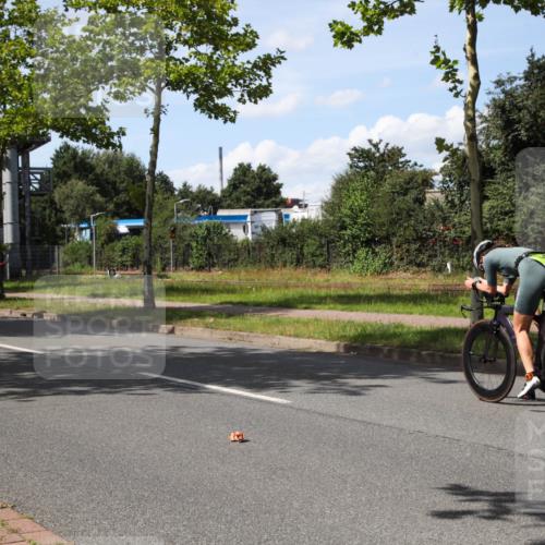 10.08.2025 - GEWOBA Citytriathlon Bremen Yannick Fuchs http://msf.ph/oto/8543880 10.08.2025 14:40:15 Radfahren 59, 225, 258 meine-sportfotos.de
