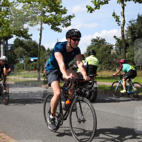 10.08.2025 - GEWOBA Citytriathlon Bremen Yannick Fuchs http://msf.ph/oto/8543918 10.08.2025 14:40:40 Radfahren 29, 47, 131, 186, 211, 224, 242, 258, 289, 297, 529 meine-sportfotos.de