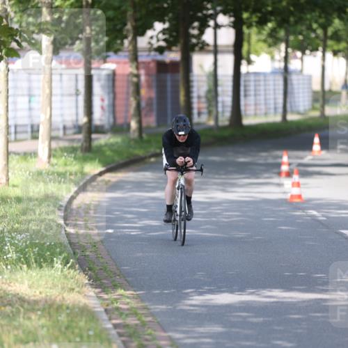 10.08.2025 - GEWOBA Citytriathlon Bremen Yannick Fuchs http://msf.ph/oto/8543921 10.08.2025 10:54:57 Radfahren 33, 85, 373, 378, 452 meine-sportfotos.de